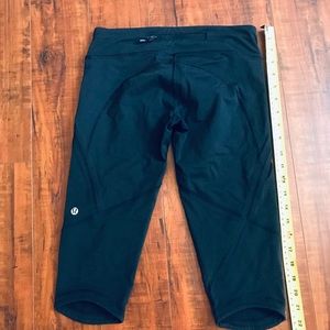 LULULEMON Crop Leggings